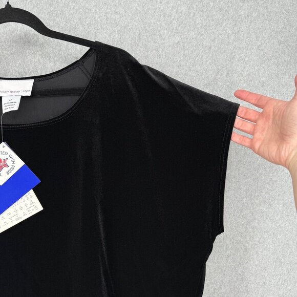 Susan Graver Womens Relaxed Fit Velvet Short Sleeve Top Size 2X Black Casual NEW - Picture 2 of 11